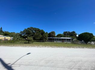 1663 NE Wren Ave, Stuart, FL 34994