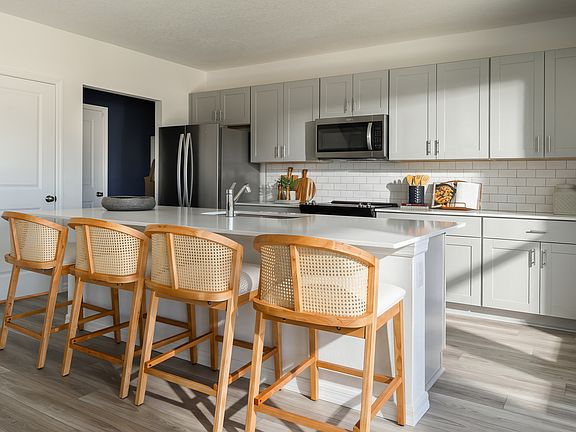 Catalina Model Kitchen