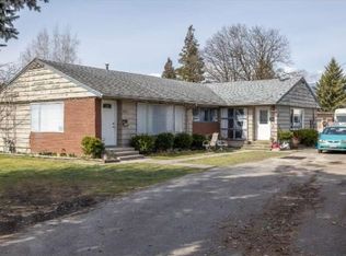 46169 Brooks Ave, Chilliwack, BC V2P 1C2