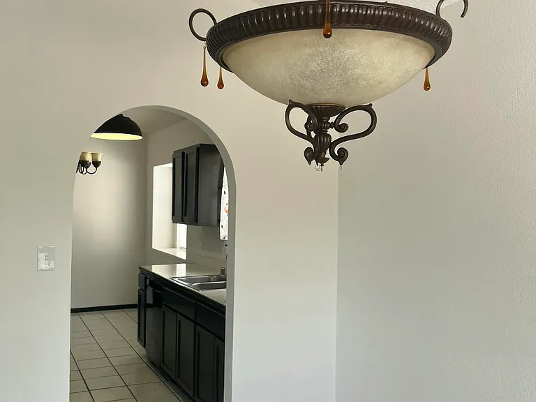 7772 Iroquois Dr — Photo 15
