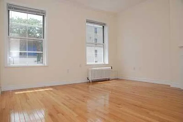 Rented by Buchbinder & Warren | media 9