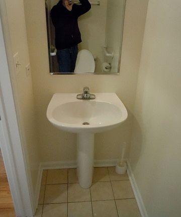 4th image of 1342 S Wabash Ave #A