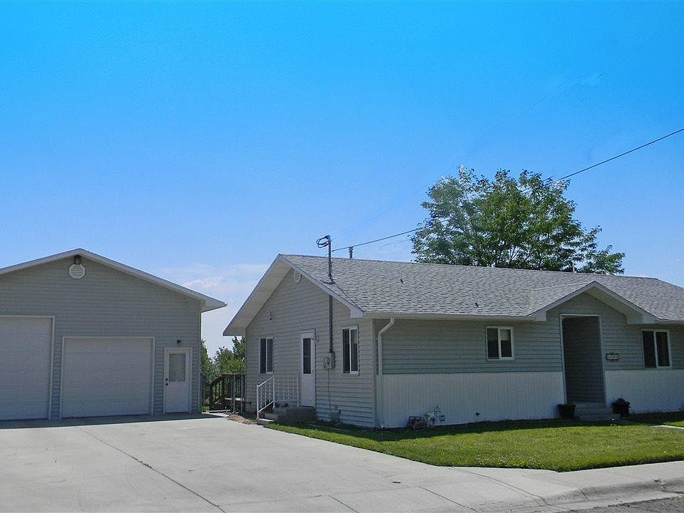 1st image of 1121 Fairview Dr
