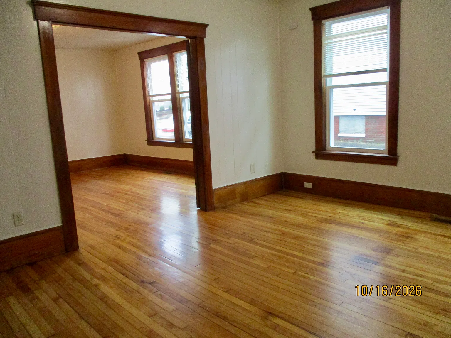 3 bed, $1,900 — Photo 3