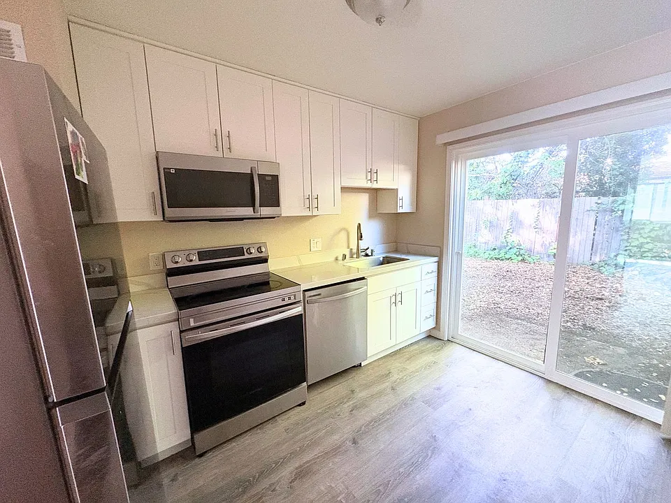 6123 Montecito Blvd #13-16