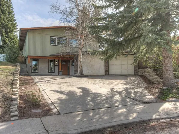 2519 Cherokee Dr NW, Calgary, AB T2L 0X8