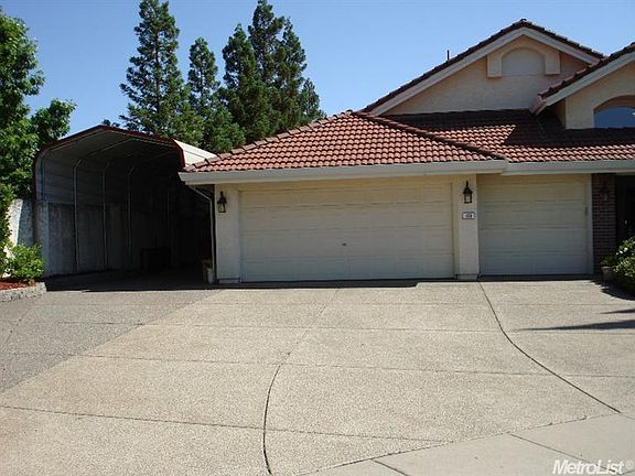 2nd image of 106 Adderley Ct