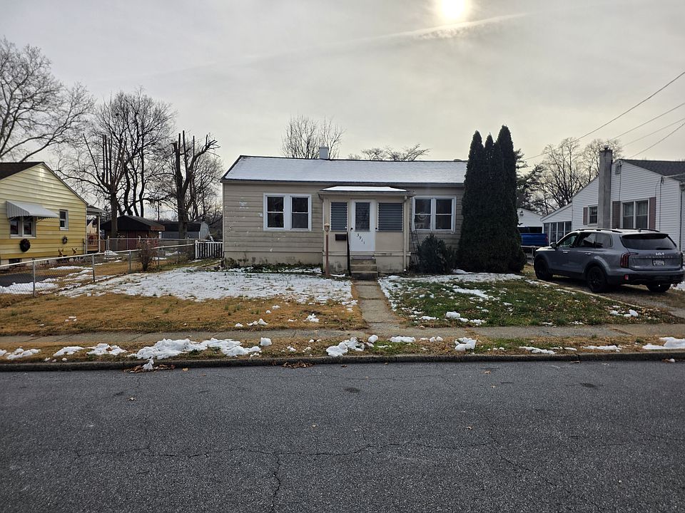 1st image of 3911 Rosemont Ave