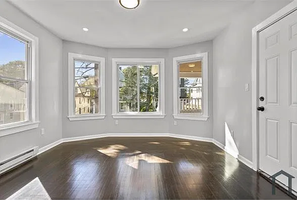 228 Cooke St — Photo 4