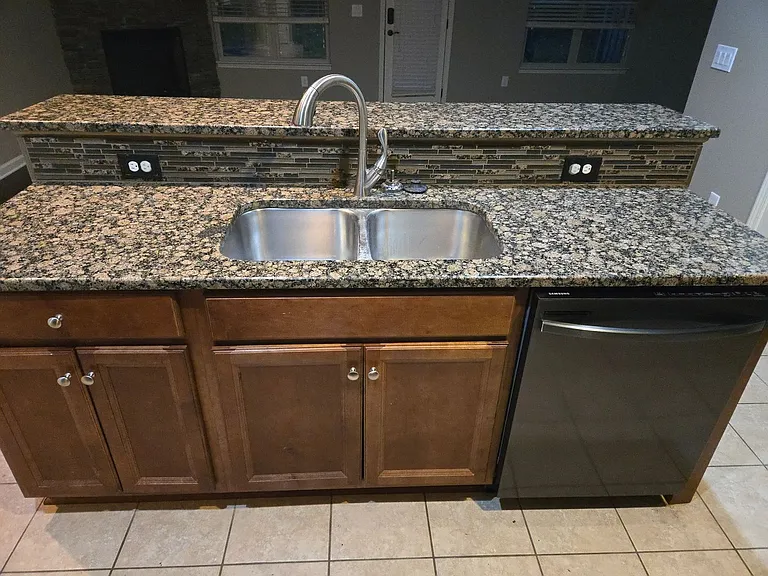 163 Sunset Ln — Photo 4