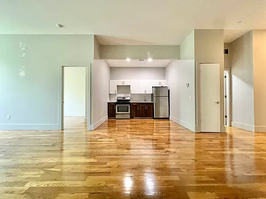 Rented by ERNY LLC | media 3