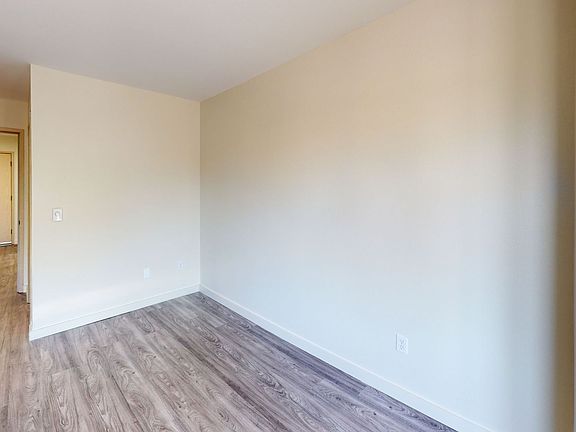 5th image of 9425 35th Ave NE #412