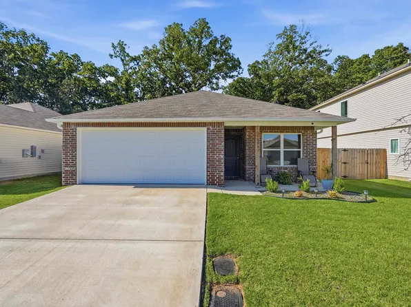 1266 Crotale St, Conway, AR 72034