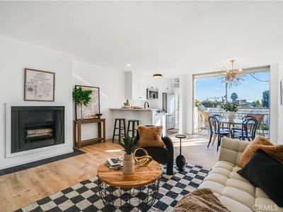 6151 Orange St APT 307, Los Angeles, CA, 90048