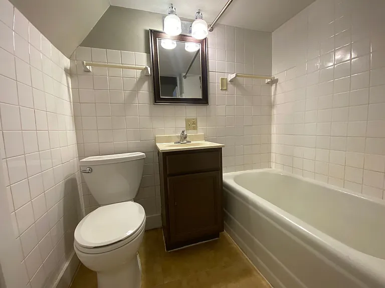 1400 S Center Ave #1-4 — Photo 4