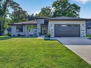 5211 Falcon Way, Midland, MI 48642