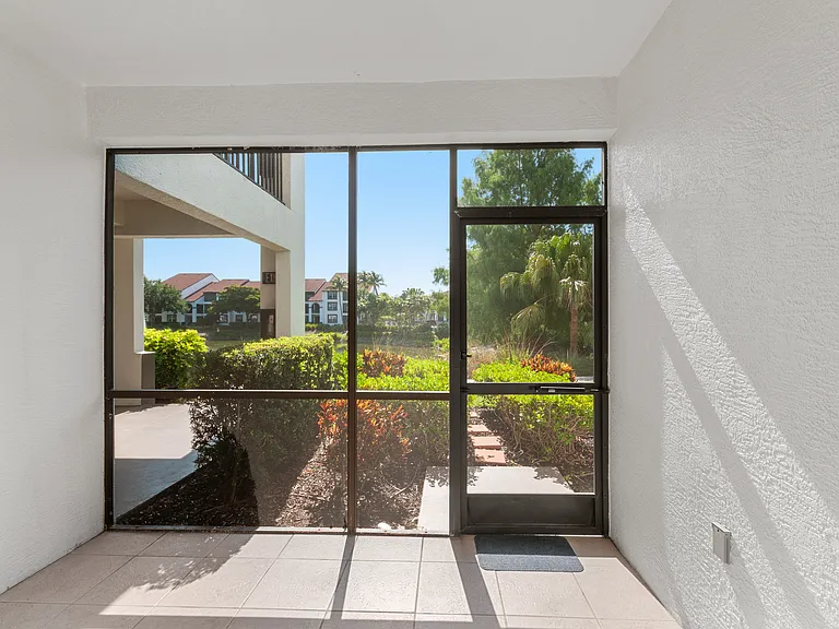 7915 Preserve Cir #216 — Photo 35