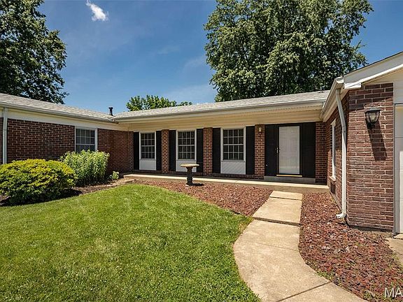 5th image of 3867 Watersedge Dr