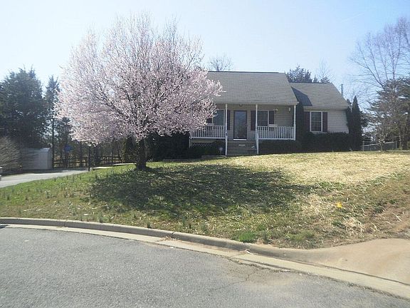 3rd image of 19 Ponderosa Pl