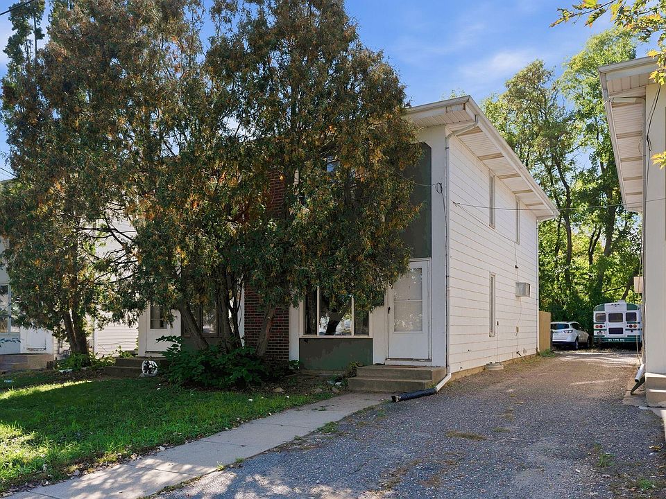 1st image of 827 Weeks Ave SE
