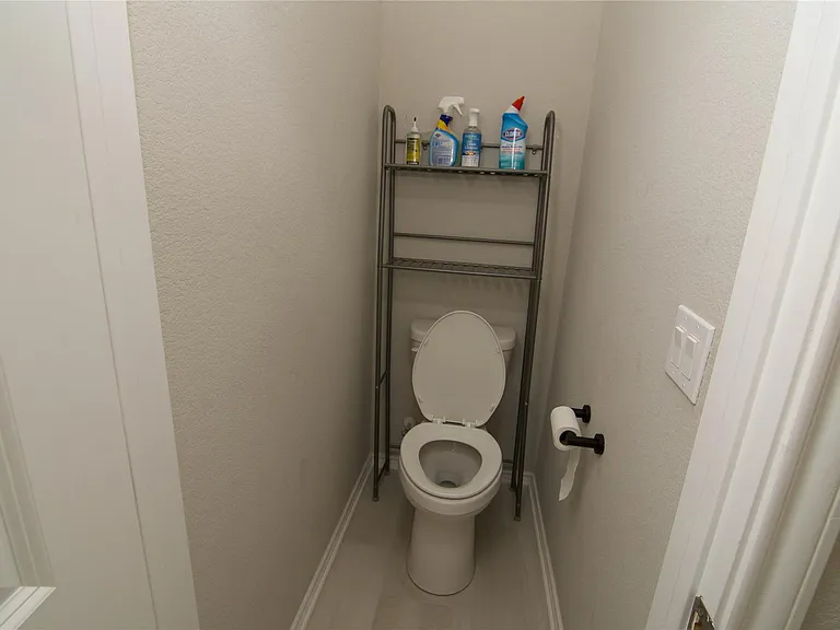 10957 Cannes Memorial Dr — Photo 21