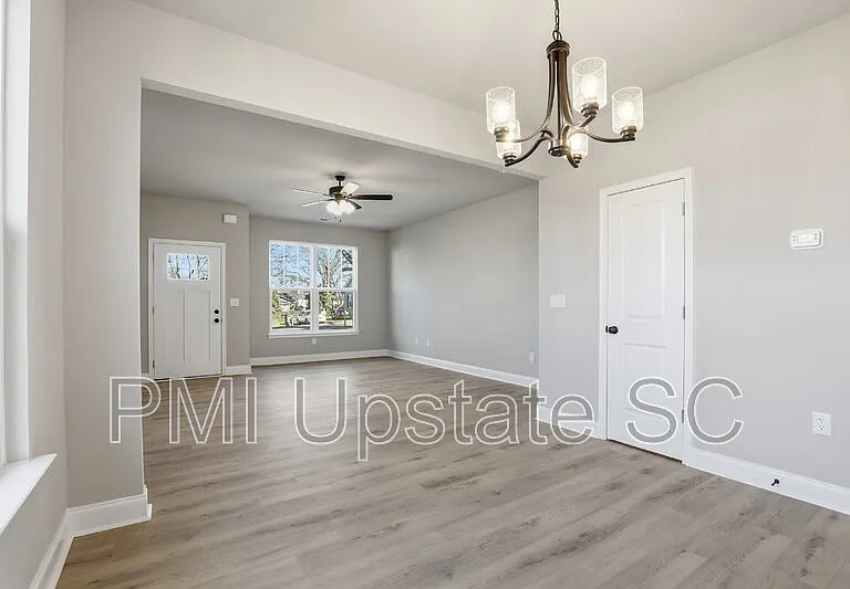 109 Virginia Ave — Photo 10