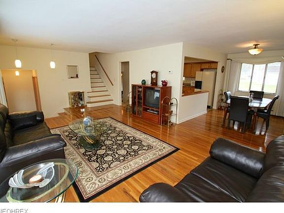3rd image of 2870 Bramblewood Dr
