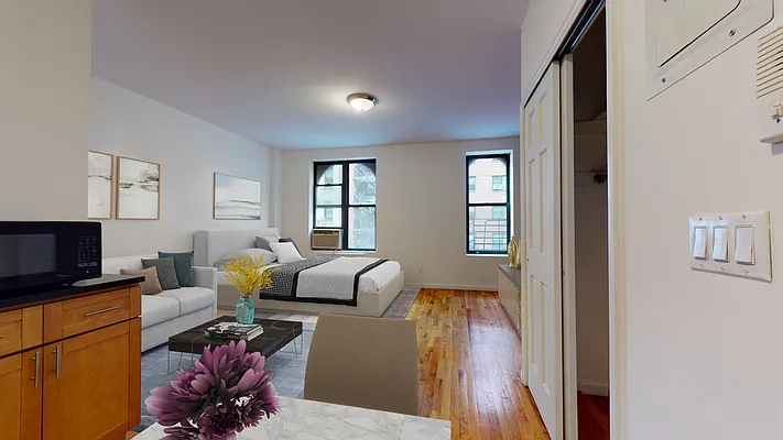 Rented by Bond New York | media 1