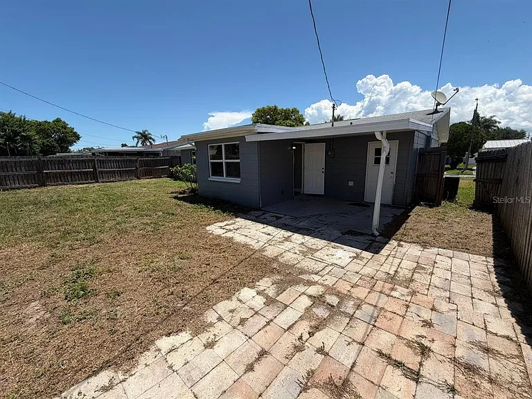 3511 Cambridge St — Photo 30