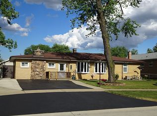 8223 Narragansett Ave, Burbank, IL