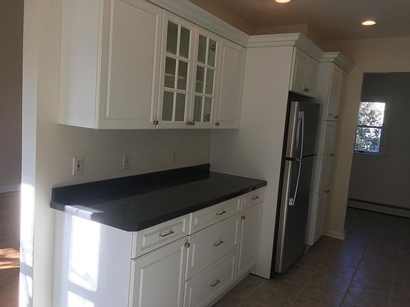 Opposite side of kitchen