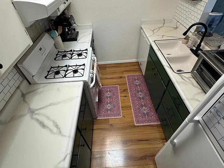 405 Woodbine Way — Photo 6