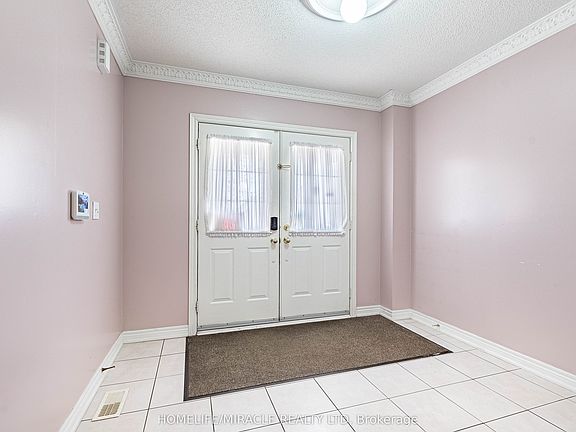 4th image of 62 Long Meadow Rd