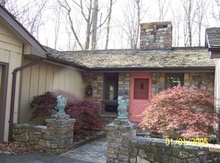 107 Rock Ledge Ln, Linville, NC 28646