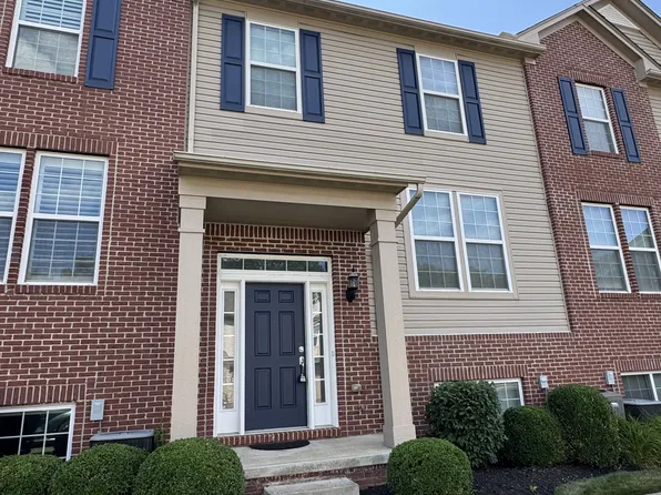 393 Caleb Dr Unit 1, Akron, OH 44321