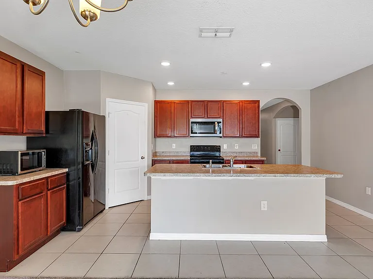 2192 Rose Blvd — Photo 17
