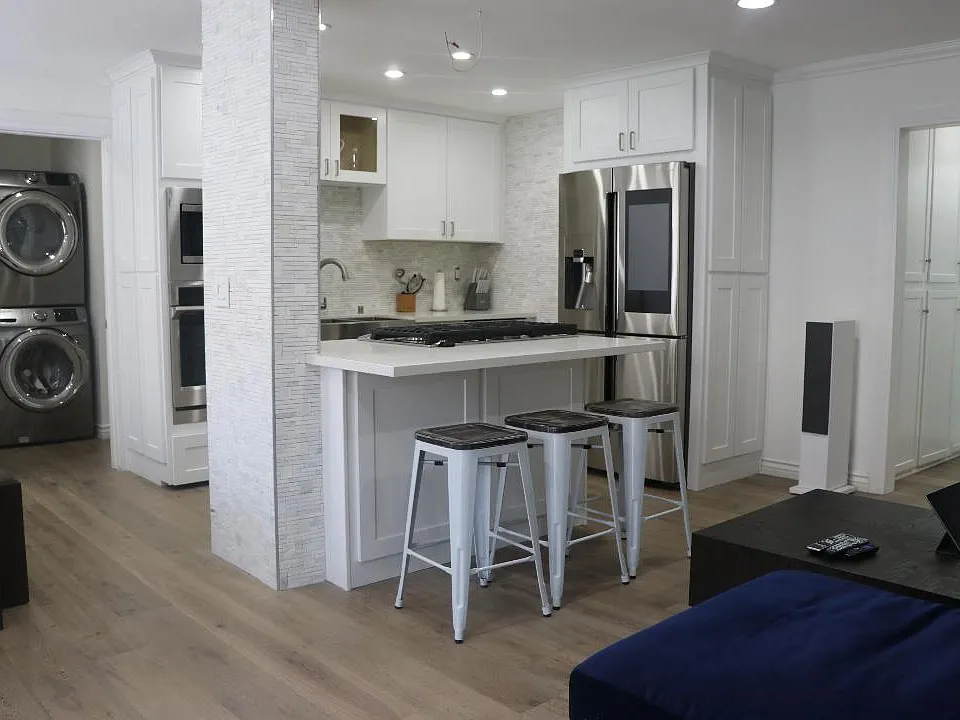 2471 Sawtelle Blvd #102