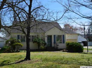 902 Oakview Ave, Gadsden, AL 35901
