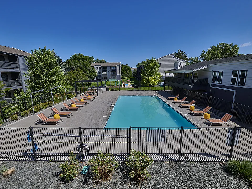 Park Place on 92nd Apartments