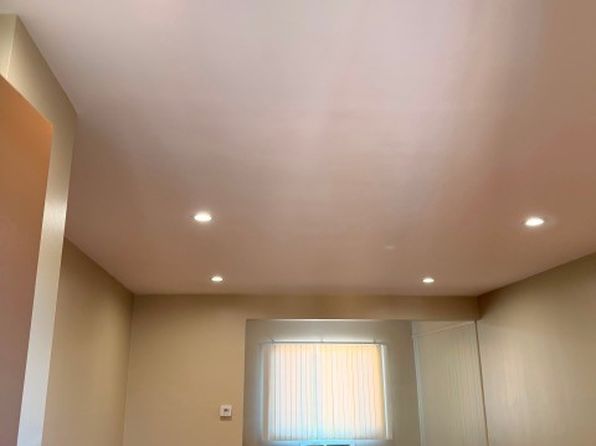 17620 Burbank Blvd APT 9