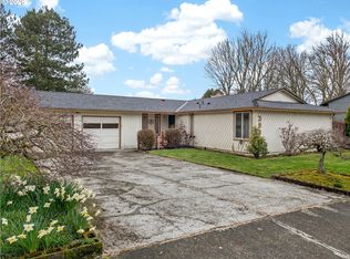 389 SE Palmblad Dr, Gresham, OR 97080
