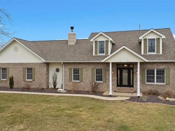 11237 Mayer Rd, Marine, IL 62061
