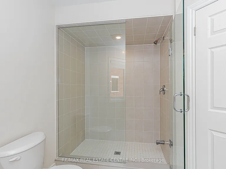 3 Marvin Ave — Photo 33