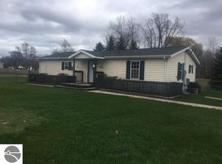 3529 Law Rd, Pinconning, MI 48650