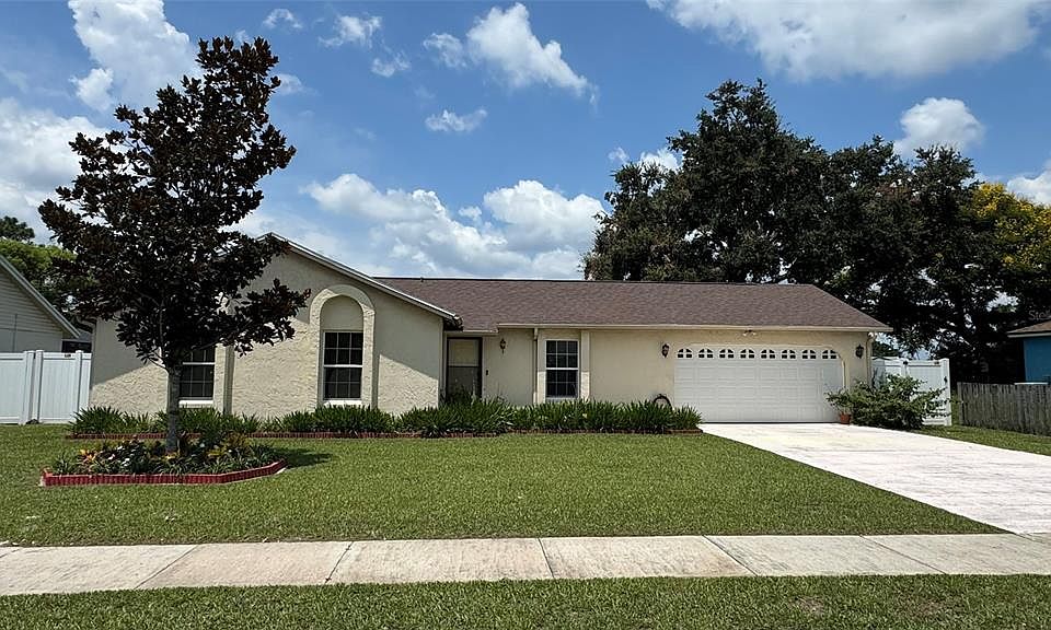 1st image of 4026 KILLIAN DR.