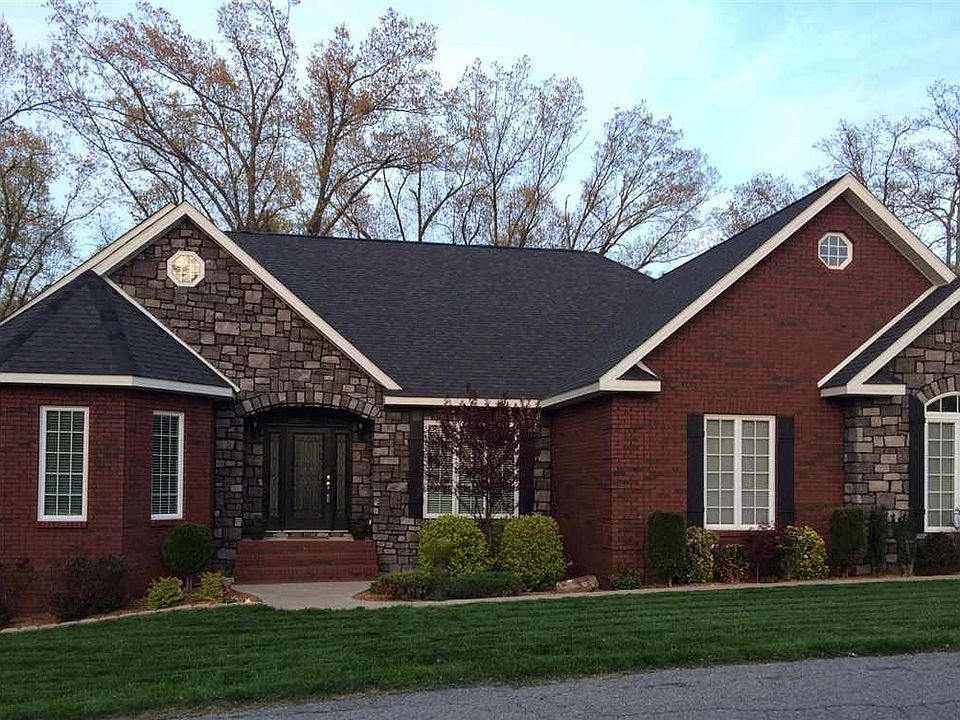 1st image of 114 Oxford Ct