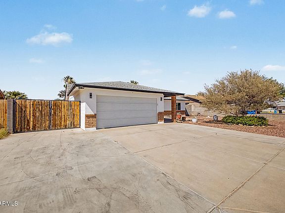 3rd image of 11106 W GLENROSA Avenue