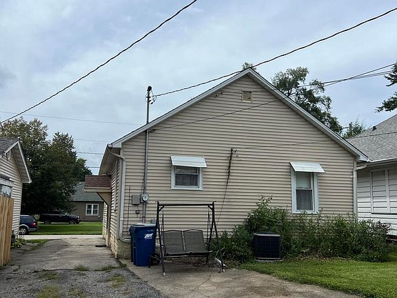 3rd image of 1103 1st Ave