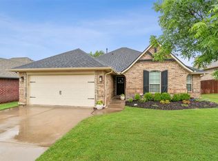 2340 Santa Monica St, Edmond, OK 73034