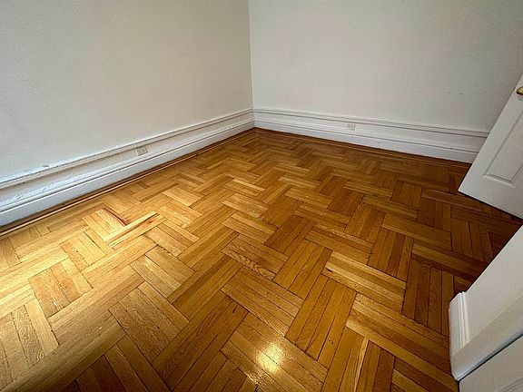 3rd image of 3230 Steuben Ave #2B